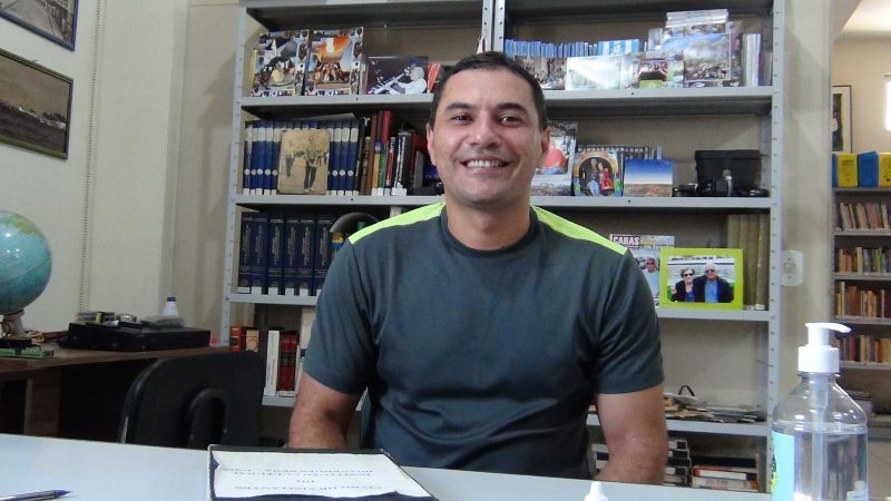 Antônio Holanda dos Santos Júnior - Professor 